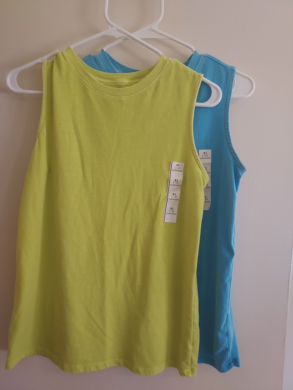 2 Cat & Jack Kids Tank Tops in Lime and Turquoise